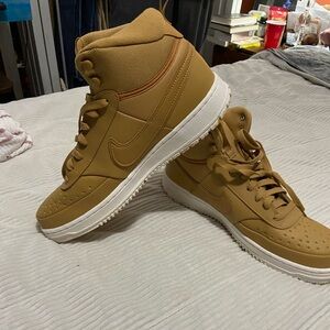 Nike Men's Brown High-Top Sneakers